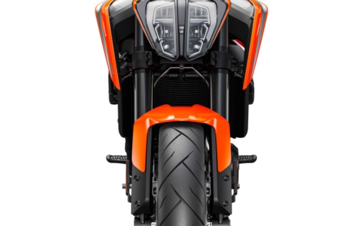 2018 KTM 790 Duke 181524-842634.jpg 2